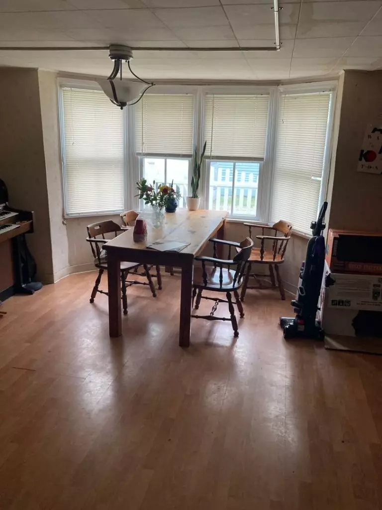 24 Monroe St, Burlington, VT | 5 Bedroom House Near UVM with Parking | June 2027