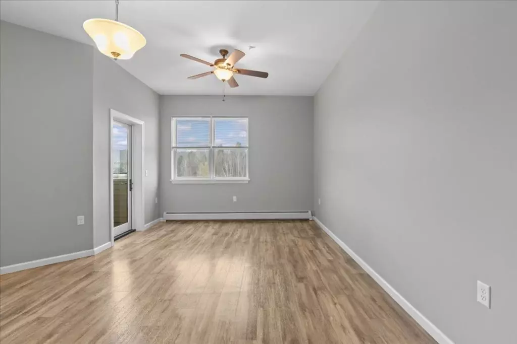Spacious 2-Bedroom, 2 Bath Apartment at 32 Cottonwood Drive, Apt #301 – Williston, VT!