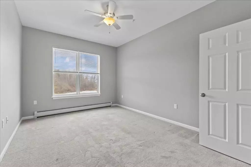 Spacious 2-Bedroom, 2 Bath Apartment at 32 Cottonwood Drive, Apt #301 – Williston, VT!