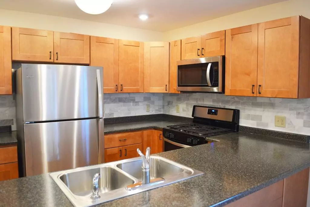 16 Peru St, Burlington, VT | Newly Renovated 5 Bedroom House with Garage | June 2027