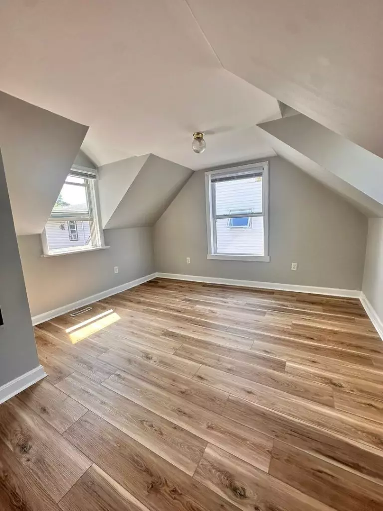 4 Bedroom Apartment for Rent in Burlington, VT | Off-Street Parking | Pet Friendly | June 2027