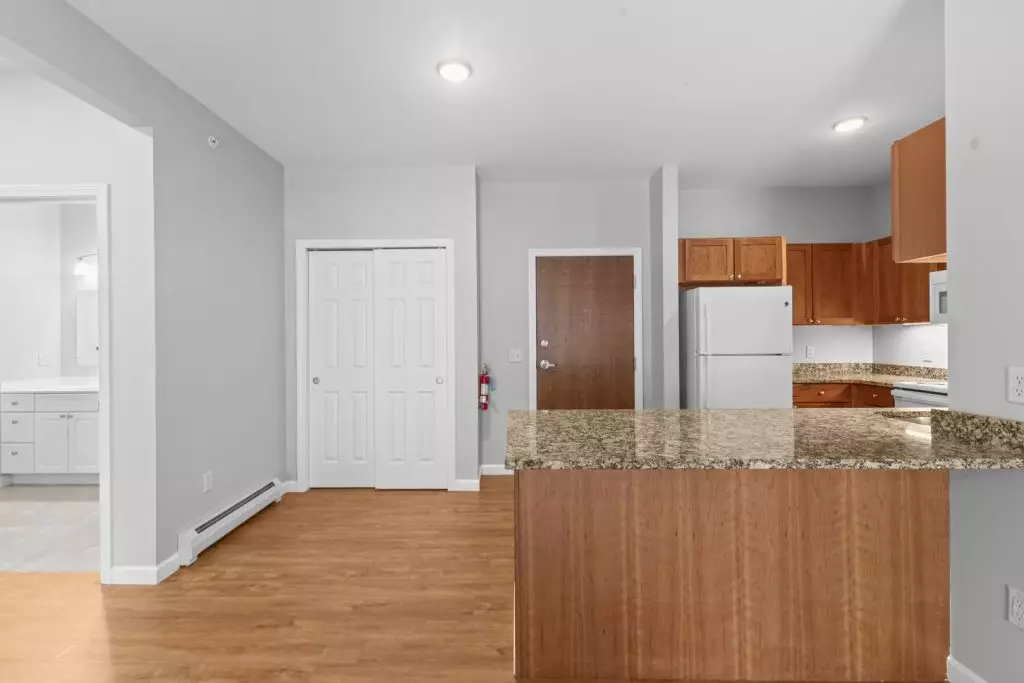 Available Now – Modern 2 Bedroom, 2 Bathroom Apartment in Essex, VT – Heat & Hot Water Included