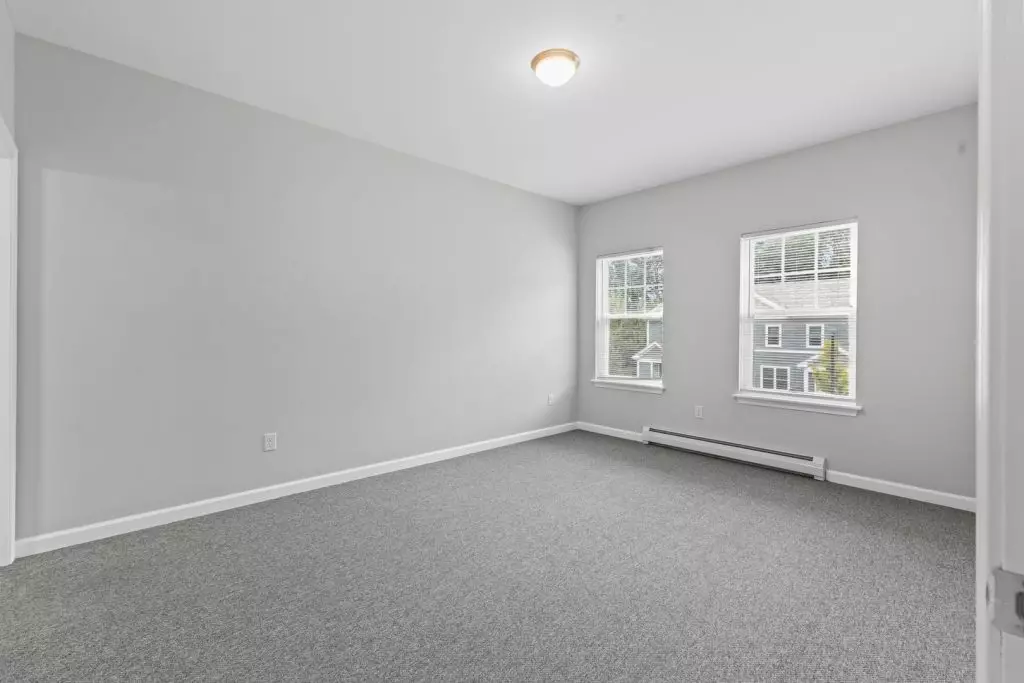 Available Now – Modern 2 Bedroom, 2 Bathroom Apartment in Essex, VT – Heat & Hot Water Included