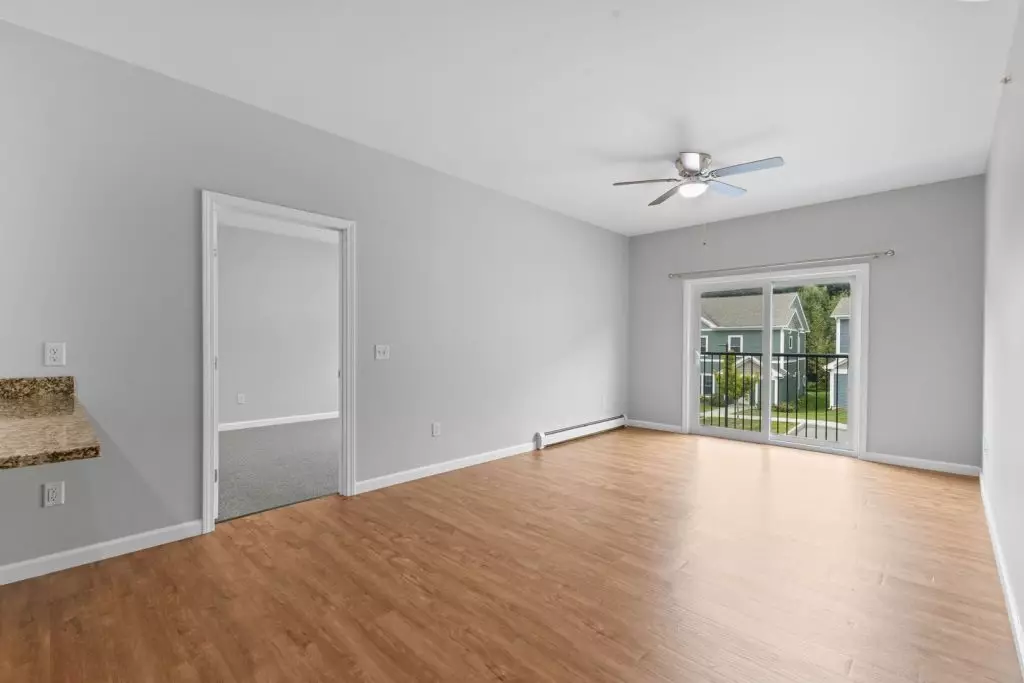 Available Now – Modern 2 Bedroom, 2 Bathroom Apartment in Essex, VT – Heat & Hot Water Included