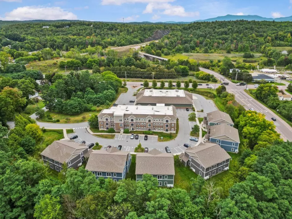 Available Now – Modern 2 Bedroom, 2 Bathroom Apartment in Essex, VT – Heat & Hot Water Included