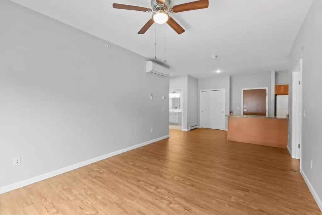 Available Now – Modern 2 Bedroom, 2 Bathroom Apartment in Essex, VT – Heat & Hot Water Included
