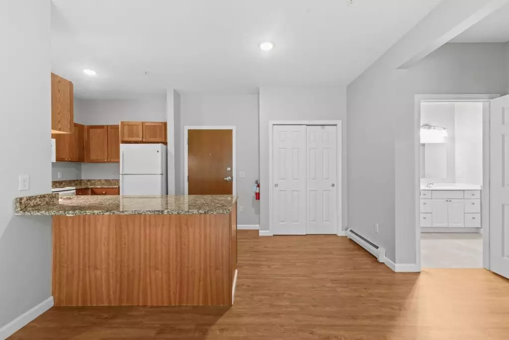 Available Now – Modern 2 Bedroom, 2 Bathroom Apartment in Essex, VT – Heat & Hot Water Included