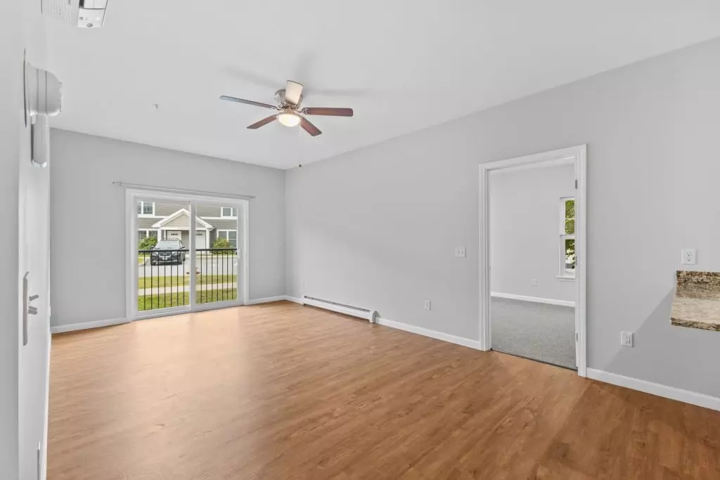 Available Now – Modern 2 Bedroom, 2 Bathroom Apartment in Essex, VT – Heat & Hot Water Included