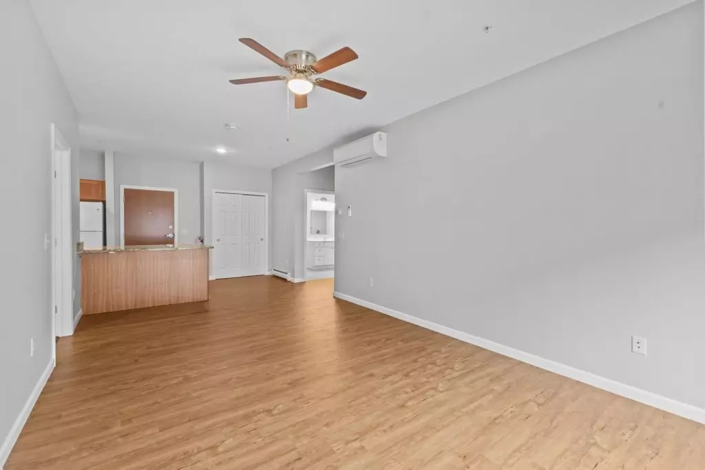 Available Now – Modern 2 Bedroom, 2 Bathroom Apartment in Essex, VT – Heat & Hot Water Included