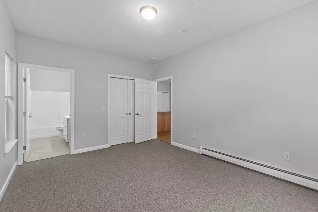 Available Now – Modern 2 Bedroom, 2 Bathroom Apartment in Essex, VT – Heat & Hot Water Included