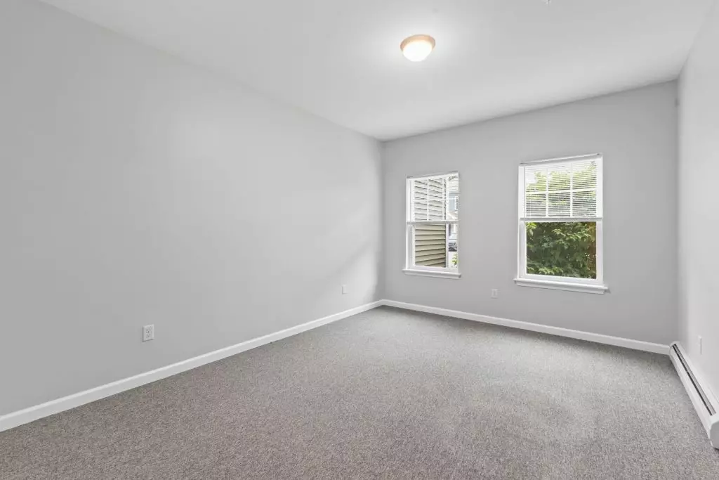 Available Now – Modern 2 Bedroom, 2 Bathroom Apartment in Essex, VT – Heat & Hot Water Included