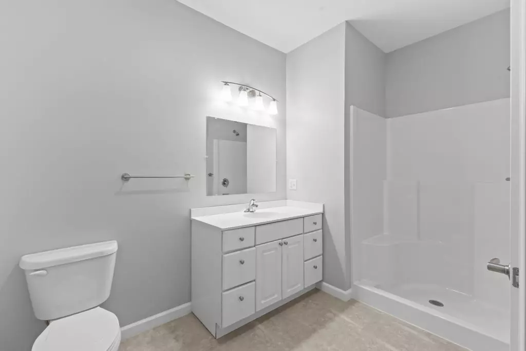 Available Now – Modern 2 Bedroom, 2 Bathroom Apartment in Essex, VT – Heat & Hot Water Included