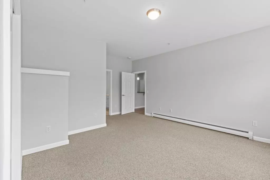 Available Now – Modern 2 Bedroom, 2 Bathroom Apartment in Essex, VT – Heat & Hot Water Included