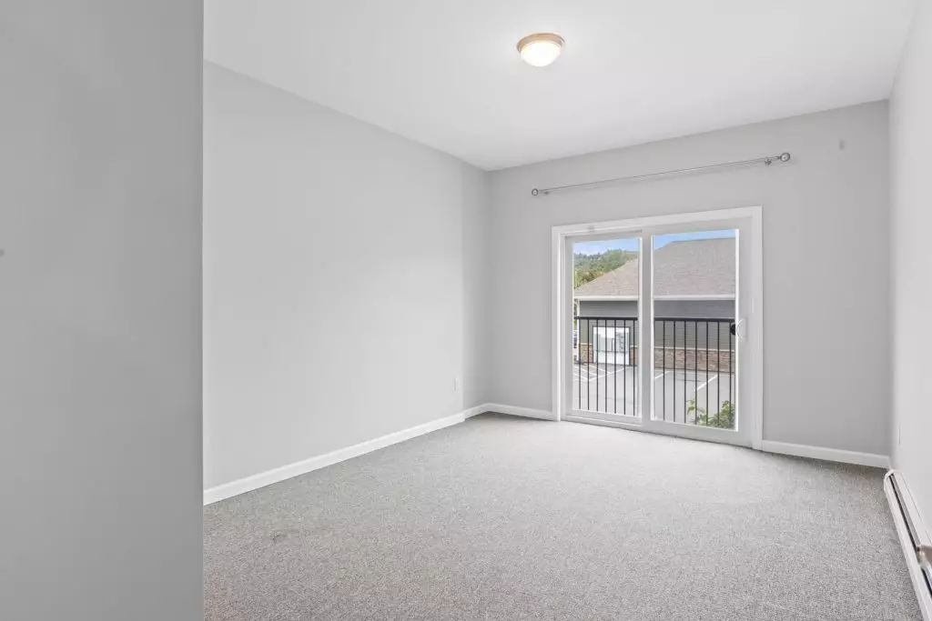 Available Now – Modern 2 Bedroom, 2 Bathroom Apartment in Essex, VT – Heat & Hot Water Included