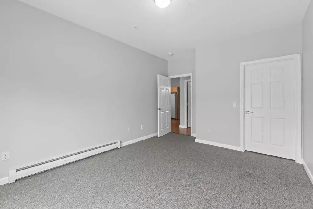 Available Now – Modern 2 Bedroom, 2 Bathroom Apartment in Essex, VT – Heat & Hot Water Included