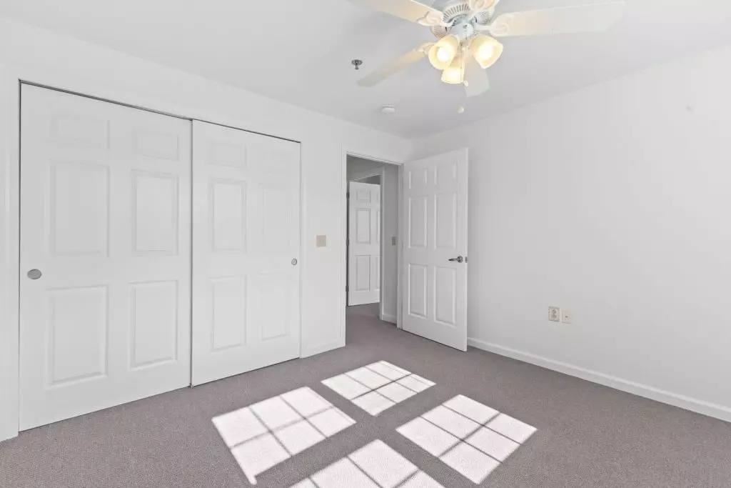 Available Now – 2 Bedroom 55+ Independent Senior Living Apartment in Williston, VT – Utilities Included
