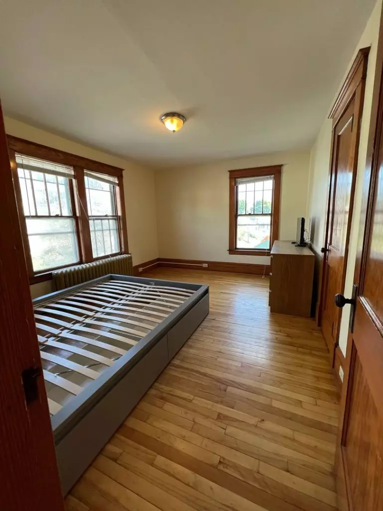 4 Bedroom House for Rent in Burlington, VT | South End | Large Eat-In Kitchen | June 2027