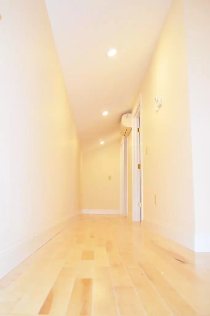 16 Peru St, Burlington, VT | Newly Renovated 5 Bedroom House with Garage | June 2027