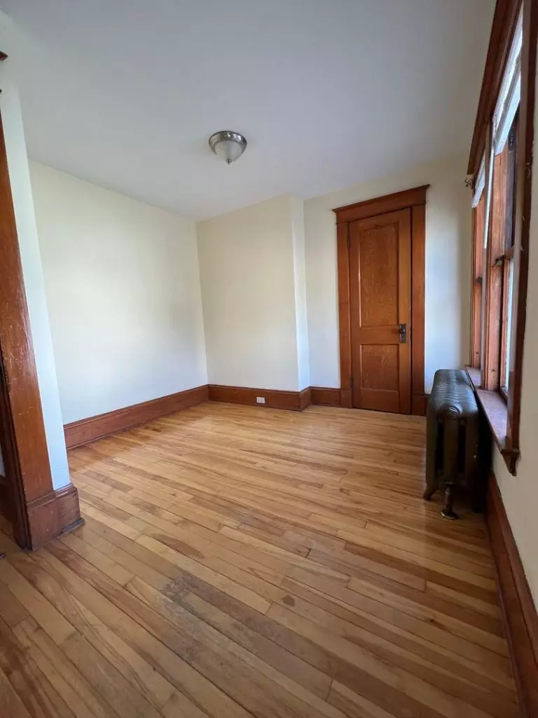 4 Bedroom House for Rent in Burlington, VT | South End | Large Eat-In Kitchen | June 2027