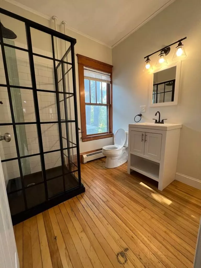 4 Bedroom House for Rent in Burlington, VT | South End | Large Eat-In Kitchen | June 2027