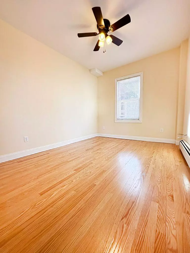 5 Bedroom + Office Apartment in Burlington, VT | Newly Renovated Near UVM | June 2027
