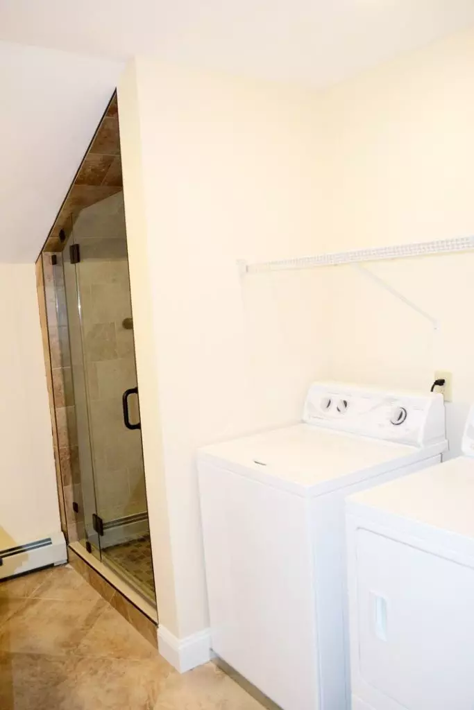 16 Peru St, Burlington, VT | Newly Renovated 5 Bedroom House with Garage | June 2027