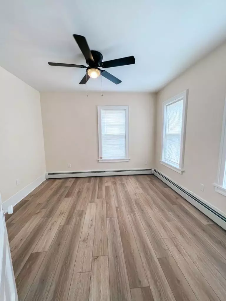 27 Pine St, Burlington, VT | 4 Bedroom + Office, 2 Bathroom Apartment Downtown | June 2027