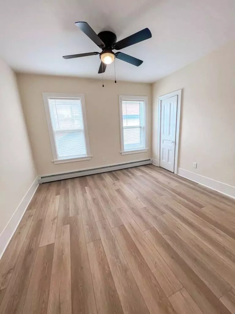 27 Pine St, Burlington, VT | 4 Bedroom + Office, 2 Bathroom Apartment Downtown | June 2027