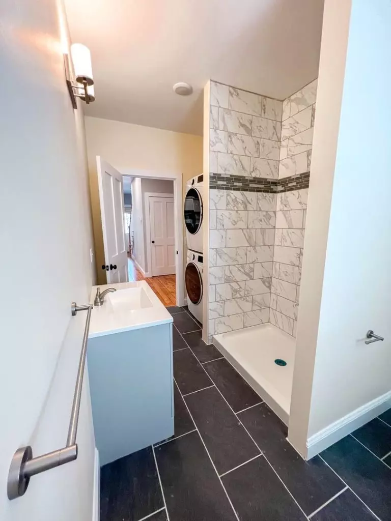 27 Pine St, Burlington, VT | 4 Bedroom + Office, 2 Bathroom Apartment Downtown | June 2027