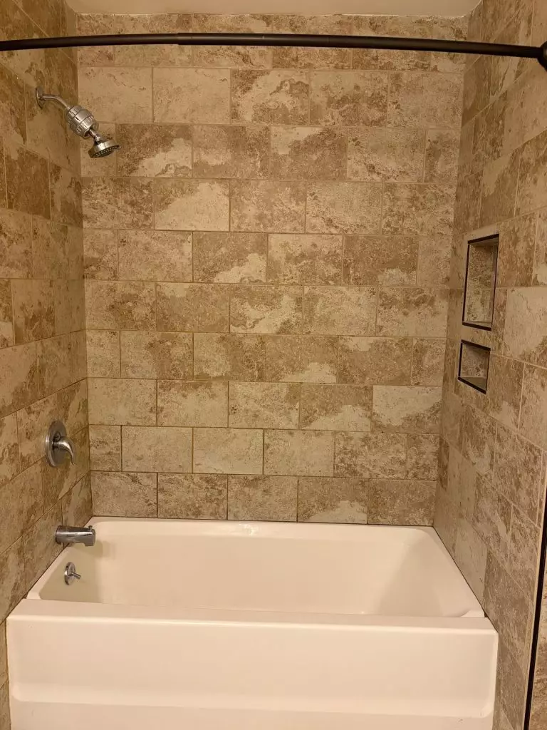 24 Cedar St, Burlington, VT | Renovated 3 Bedroom Apartment with Parking | June 2027