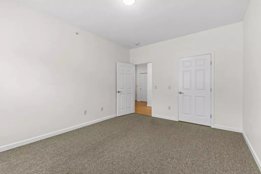 Available Now – Modern 2 Bedroom, 2 Bathroom Apartment in Essex, VT – Heat & Hot Water Included
