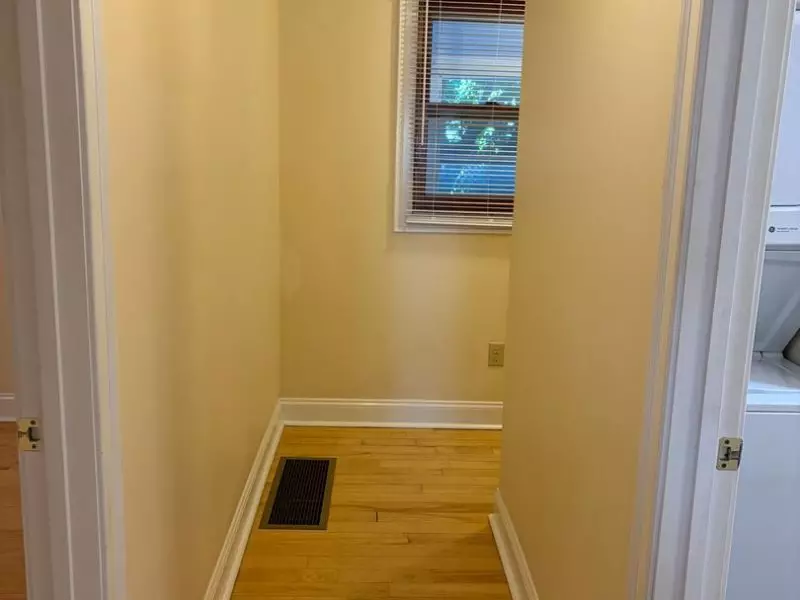 1 Bedroom Apartment in Old North End | Off-Street Parking