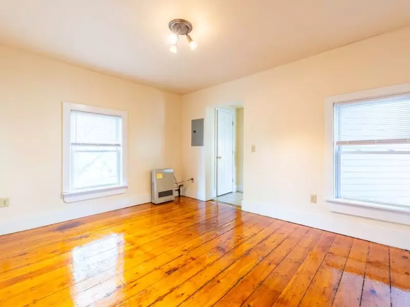 Studio Apartment in Old North End | Heat & Hot Water Included