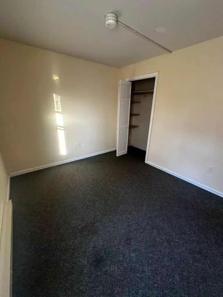 2 Bedrooom Apartment in the South End | Off-Street Parking