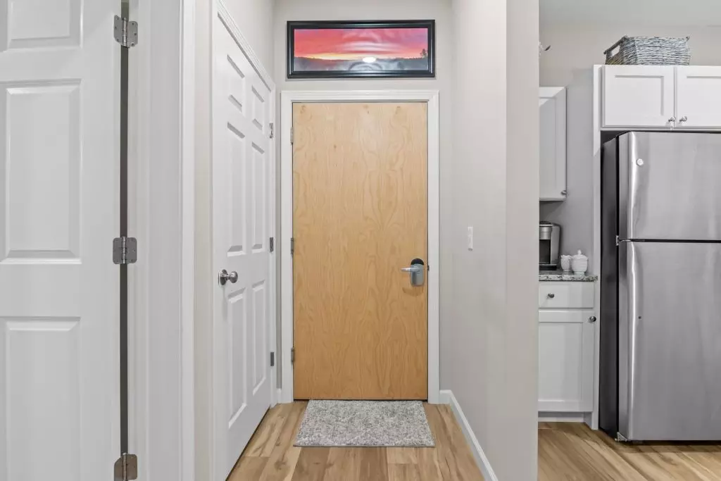 2 Bedroom Apartment in Essex | 55+ community | On-Site Laundry