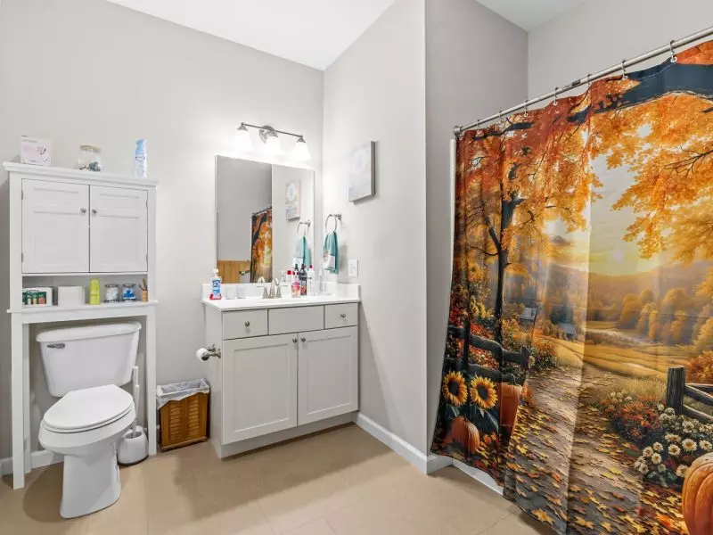 2 Bedroom Apartment in Essex | 55+ community | On-Site Laundry
