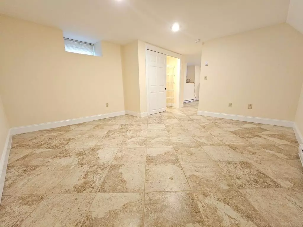 One Bedroom in South End | Modern Finishes