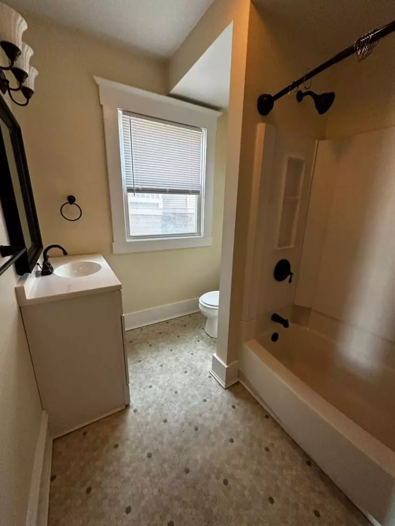 ONE BEDROOM AVAILABLE – August 1st, 2027