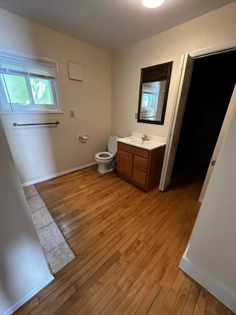 LARGE ONE BEDROOM AVAILABLE – JUNE 1ST, 2027