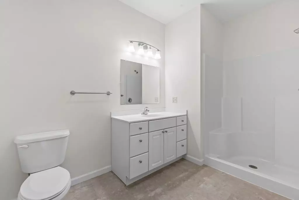 Available Now – Modern 2 Bedroom, 2 Bathroom Apartment in Essex, VT – Heat & Hot Water Included