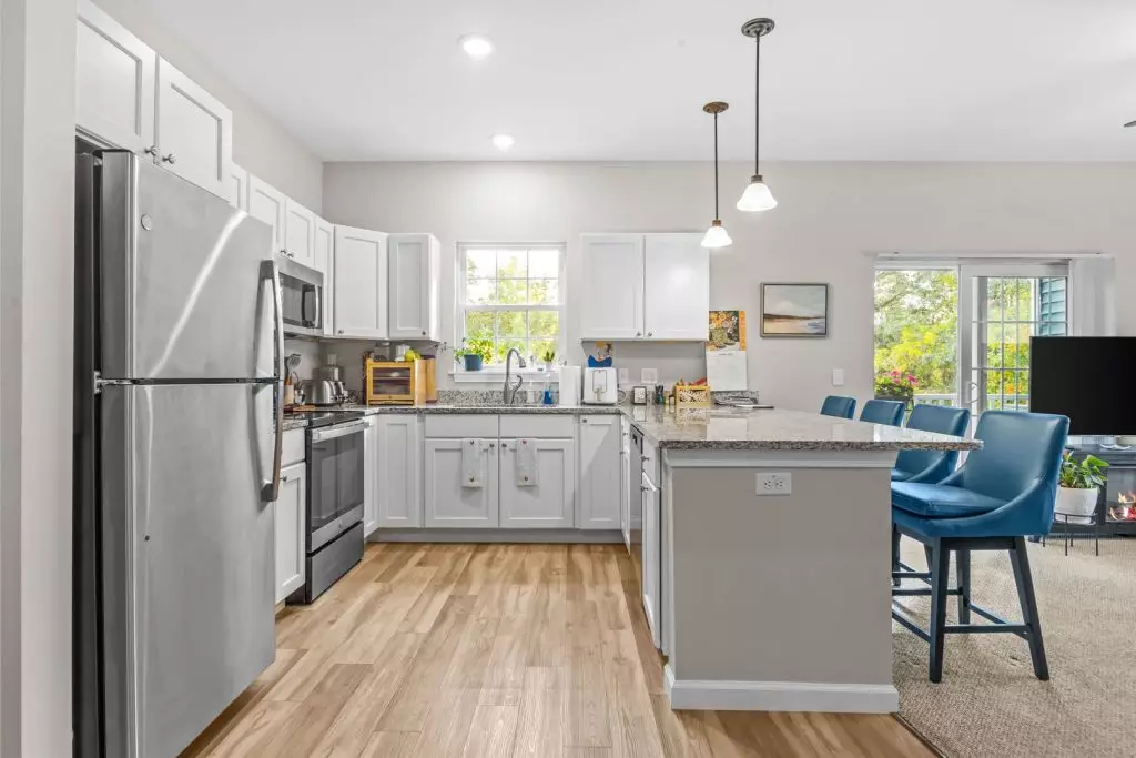 Available November 1st – 2 Bedroom, 2 Bathroom 55+ Independent Senior Living Apartment in Essex, VT – Pinecrest