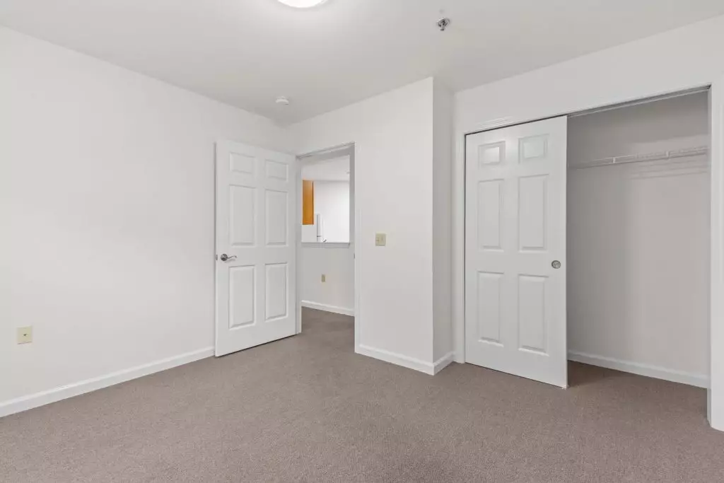 Available Now – 2 Bedroom 55+ Independent Senior Living Apartment in Williston, VT – Utilities Included