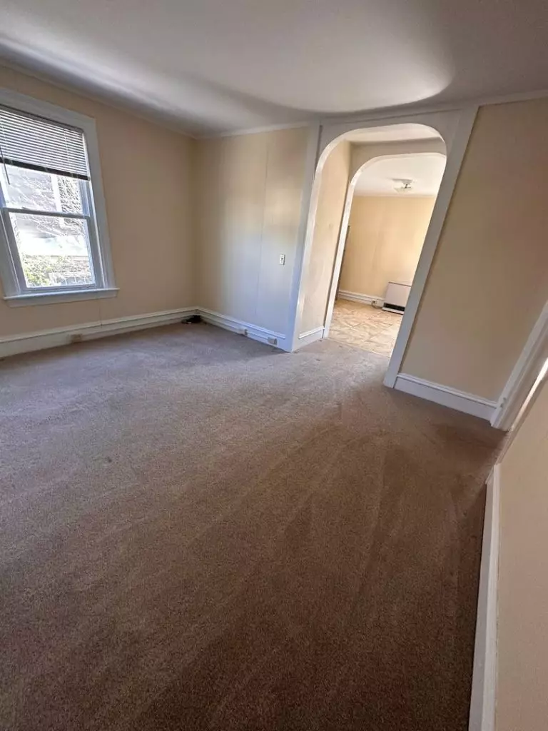14 St Louis St Apt B, Burlington, VT | Updated 1 Bedroom Apartment in Old North End | June 2027