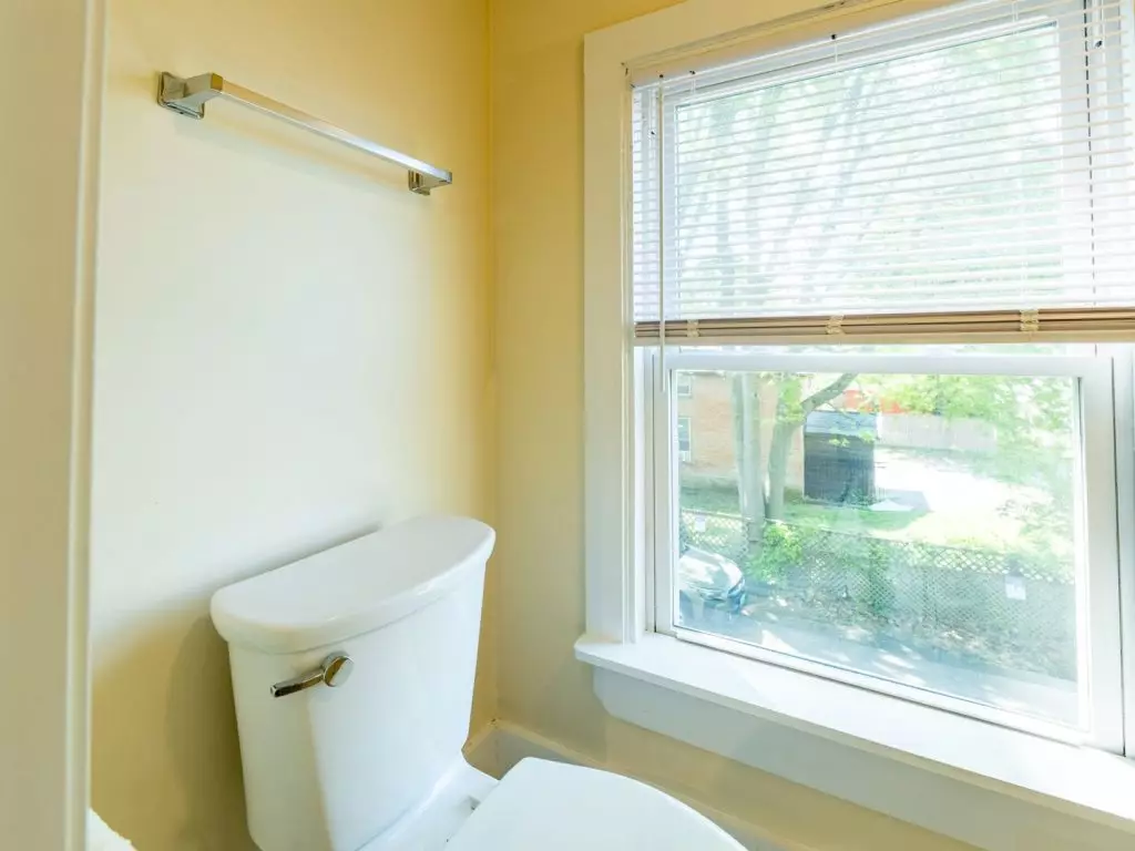 Studio Apartment in Old North End | Heat & Hot Water Included