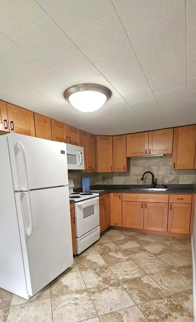 One Bedroom in South End | In-unit Washer and Dryer