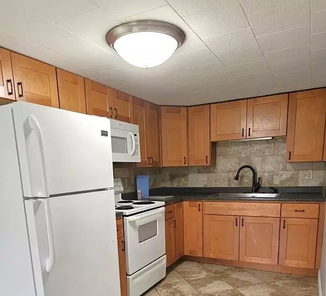 One Bedroom in South End | In-unit Washer and Dryer