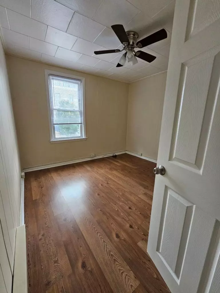 1 Bedroom Apartment in South End | Off-Street Parking