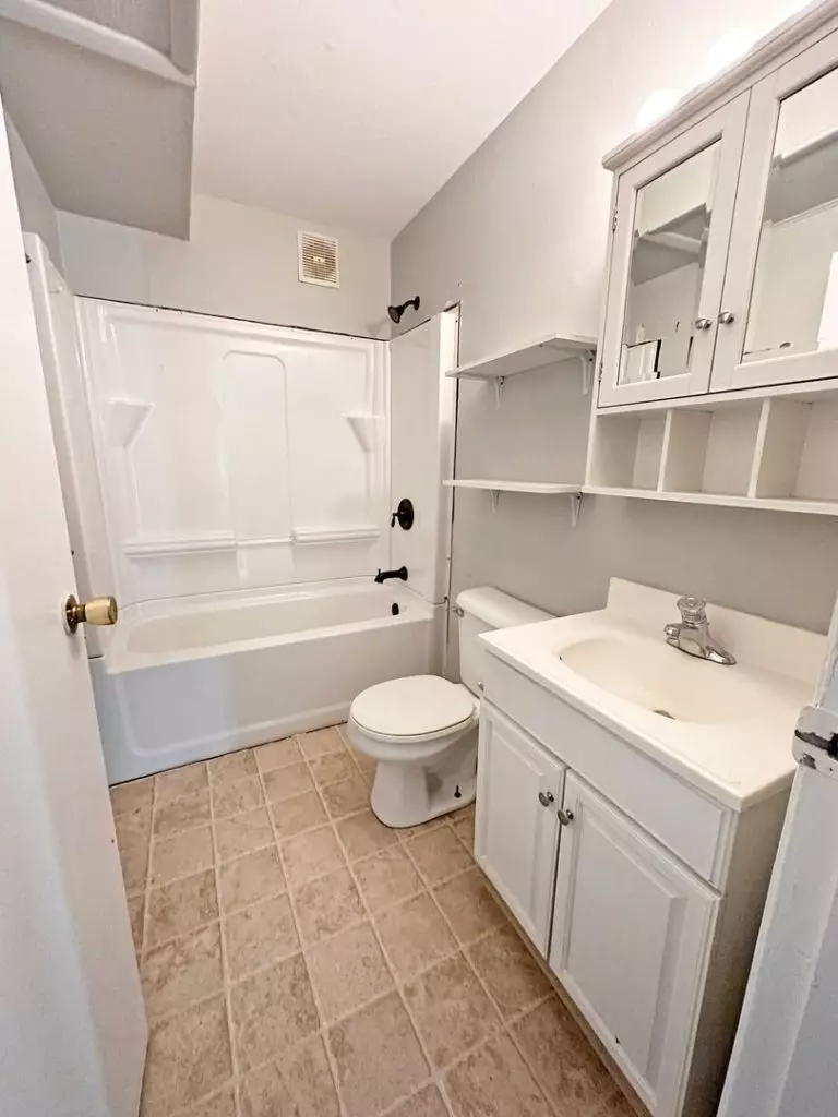 TWO BEDROOM – ONE CAR GARAGE AVAILABLE ($)! – AVAILABLE November 1st, 2026!