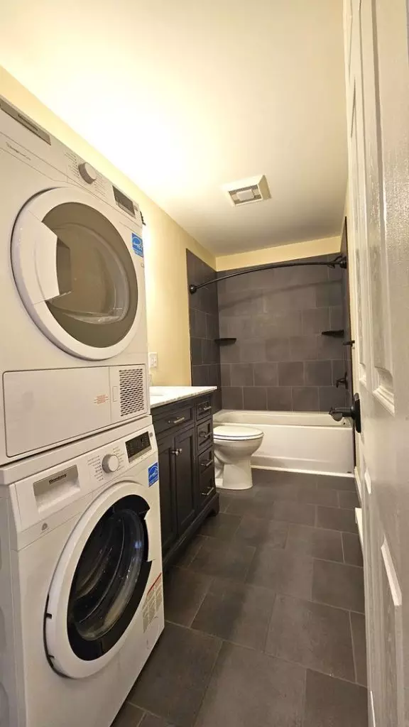 1 Bedroom Apartment in Old North End | In-Unit Laundry