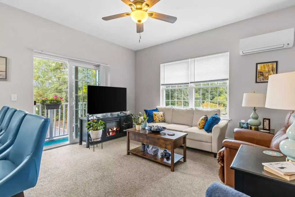 Available November 1st – 2 Bedroom, 2 Bathroom 55+ Independent Senior Living Apartment in Essex, VT – Pinecrest